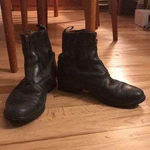 Ariat Front Zip Brogue Riding Booties